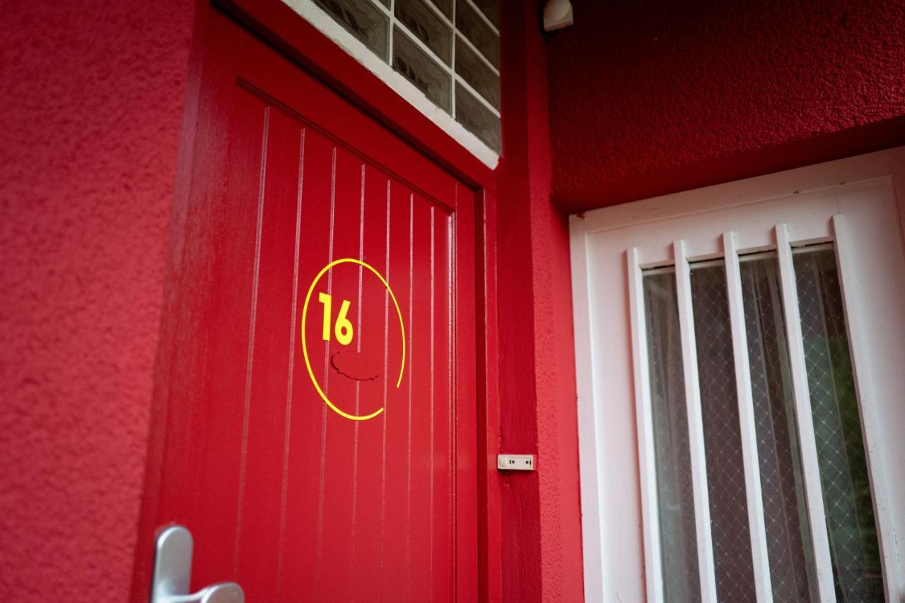 Das Schoene Leben Pop-Up Hotel Hornberg Exteriör bild