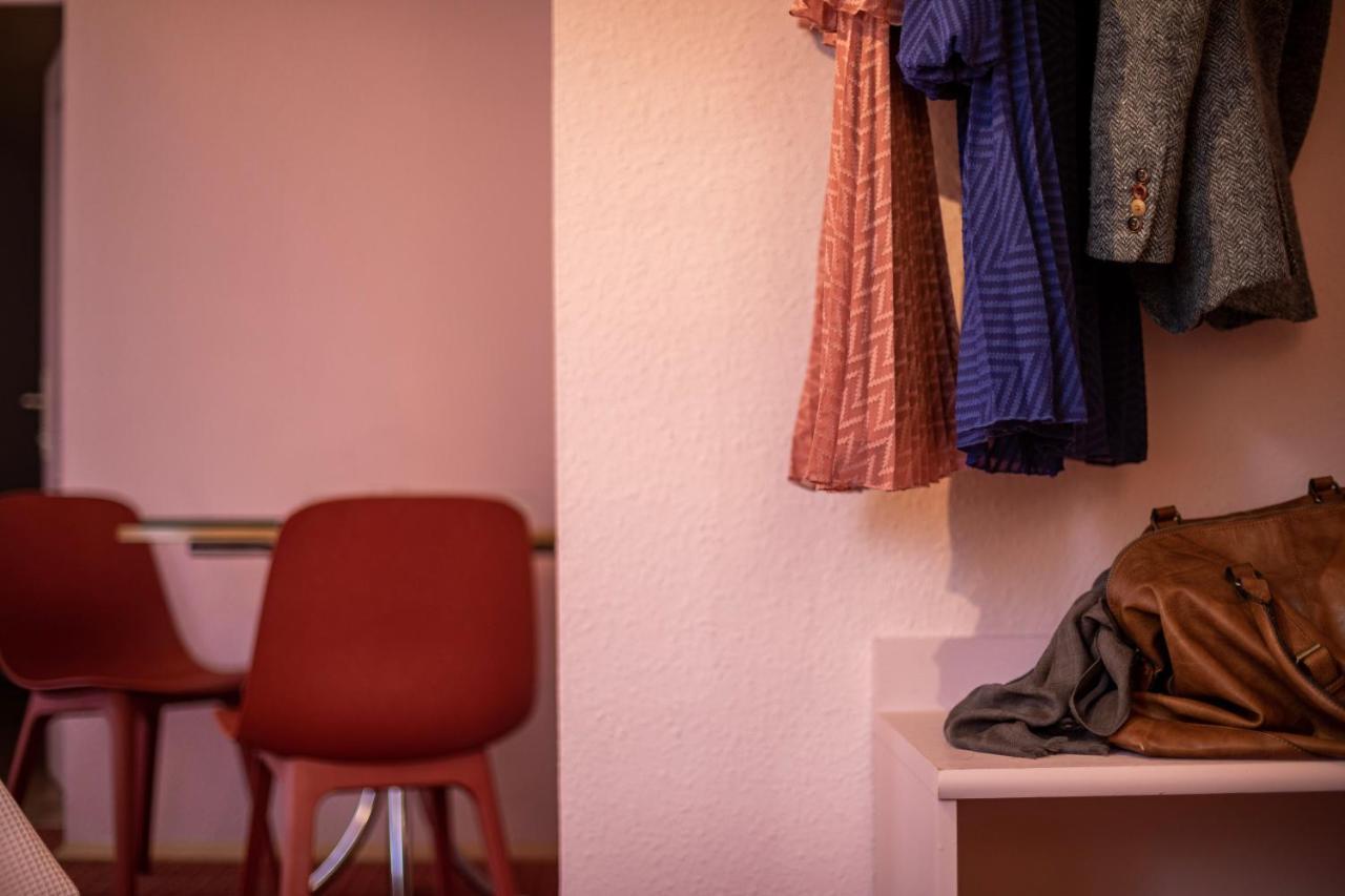 Das Schoene Leben Pop-Up Hotel Hornberg Exteriör bild