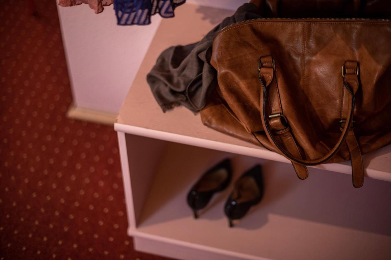 Das Schoene Leben Pop-Up Hotel Hornberg Exteriör bild
