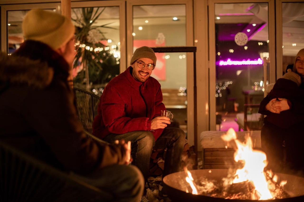 Das Schoene Leben Pop-Up Hotel Hornberg Exteriör bild