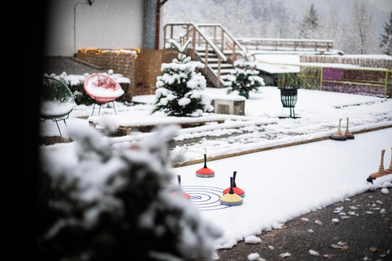 Das Schoene Leben Pop-Up Hotel Hornberg Exteriör bild