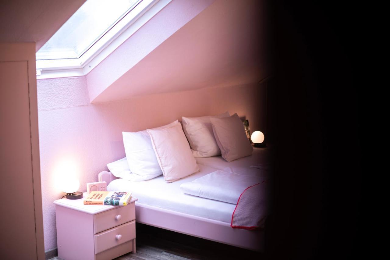 Das Schoene Leben Pop-Up Hotel Hornberg Exteriör bild