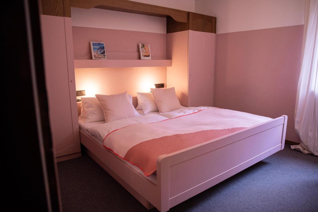 Das Schoene Leben Pop-Up Hotel Hornberg Exteriör bild